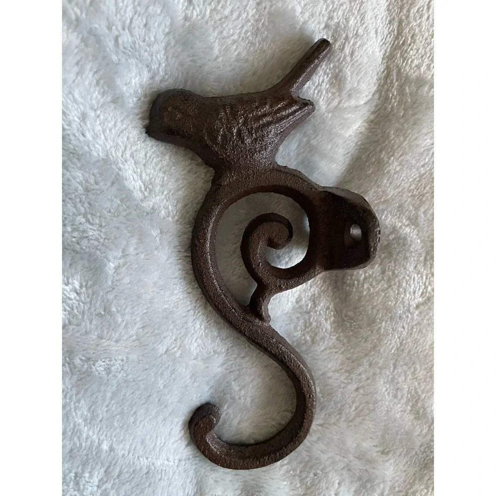 Cast Iron Rustic Bird Wall Hook Coat Towel Key Hook Farmhouse Decor Cottagecore